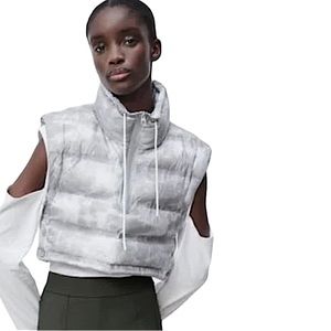 ZARA: Marble Tie Dye Cropped Grey Puffer 1/2 Zip Vest -Size Medium
